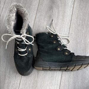 Sorel Black Winter Boots with Faux Fur